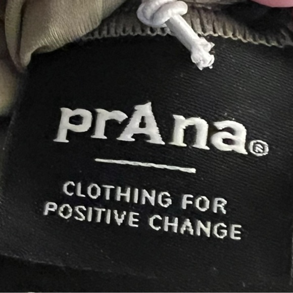 🌻NEW w.tags Prana Willow Falls Reversible Top Size Large (4) - Picture 7 of 10